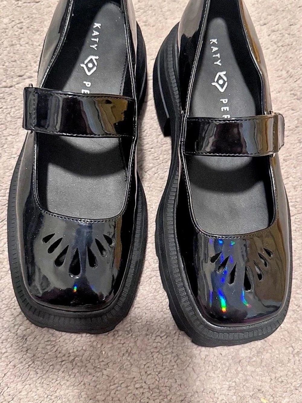 Brand New Katy Perry Black Platform Mary Jane Shoes – Size 8